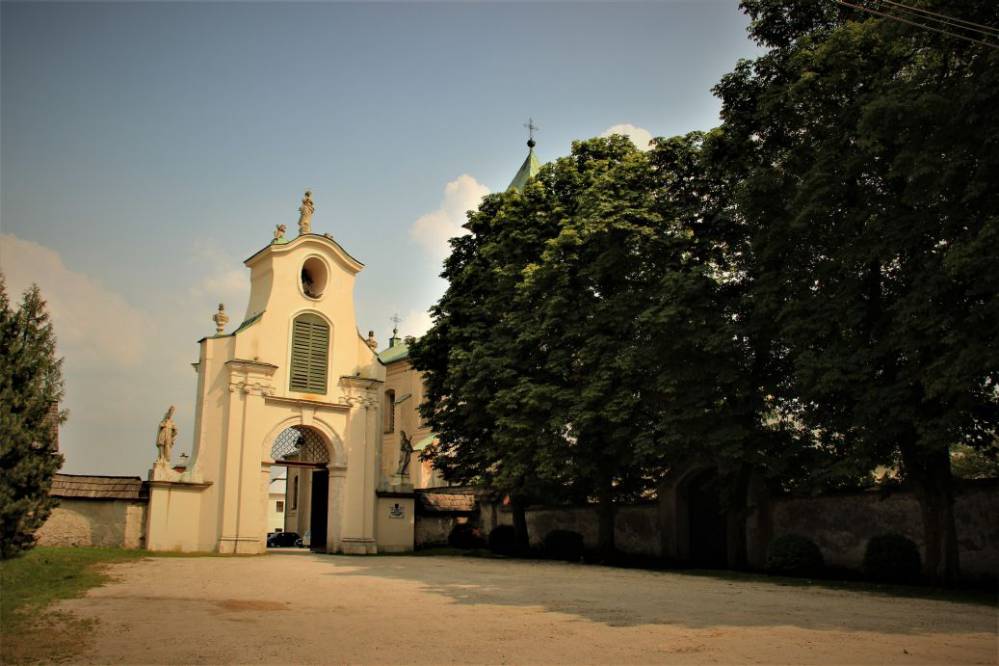 Klasztor w Imbramowicach Park Krajobrazowy Dolina Dlubni fot. Rafał Rębisz